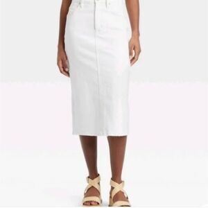 NWOT Universal Thread White Midi Jean Skirt w/Frayed Hem, Size 00
